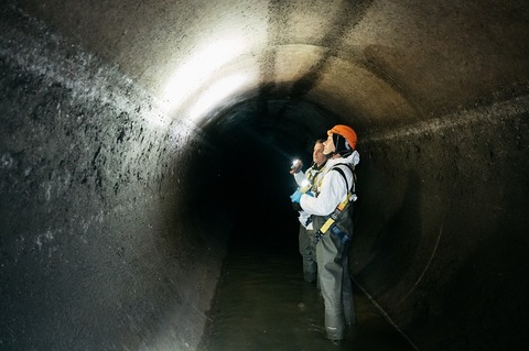 BOD_Underneath the manhole_4