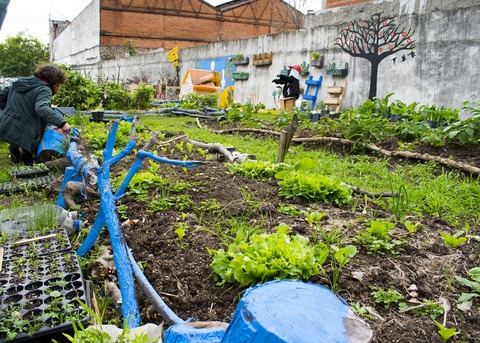 HBA_Women on the verge of a gardening attack_1